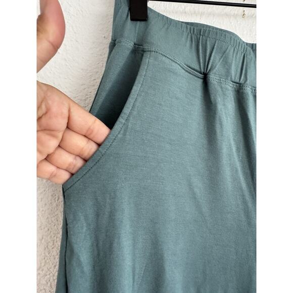 Lisa Bayne Pull On Cropped Pants Size Medium Petite Seaglass Stretch High Rise - Picture 3 of 6